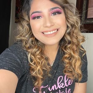 Meet your Posher, Beatriz